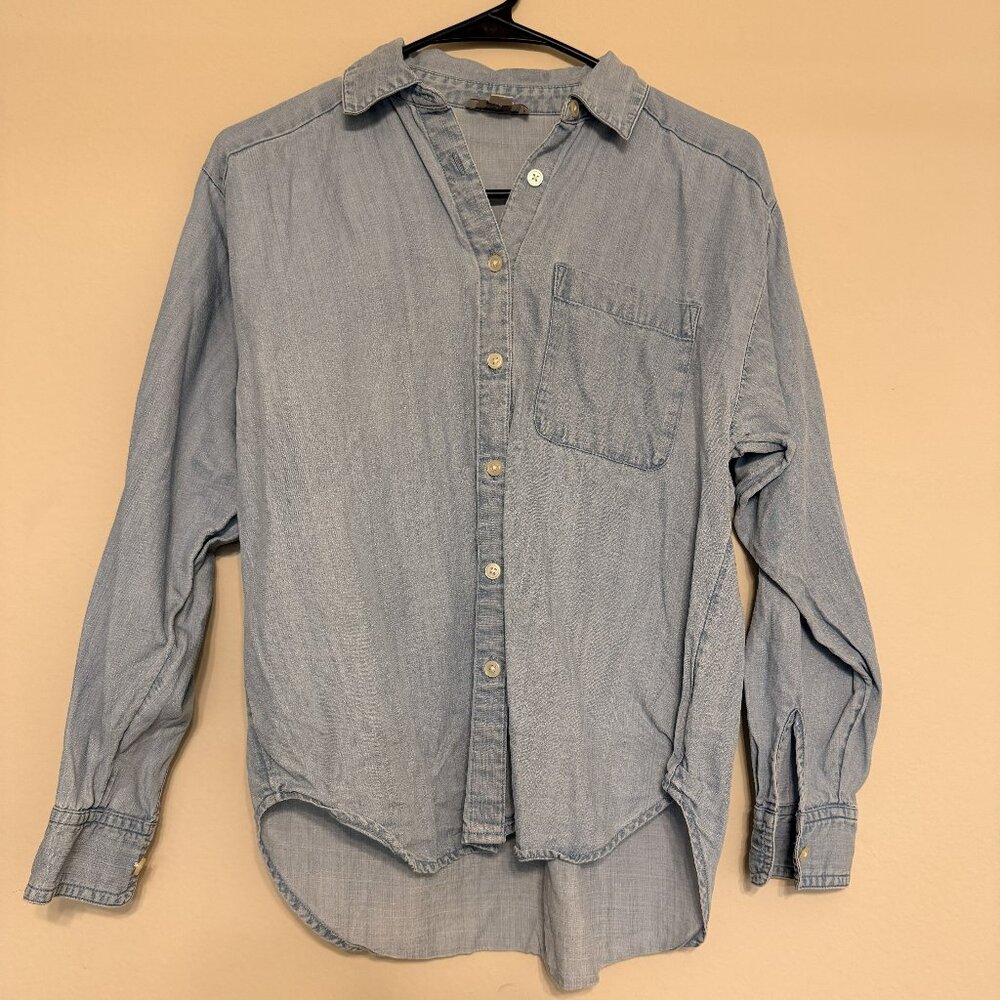 LOFT  Denim Light Blue Button Down Shirt Size Petites XXSP